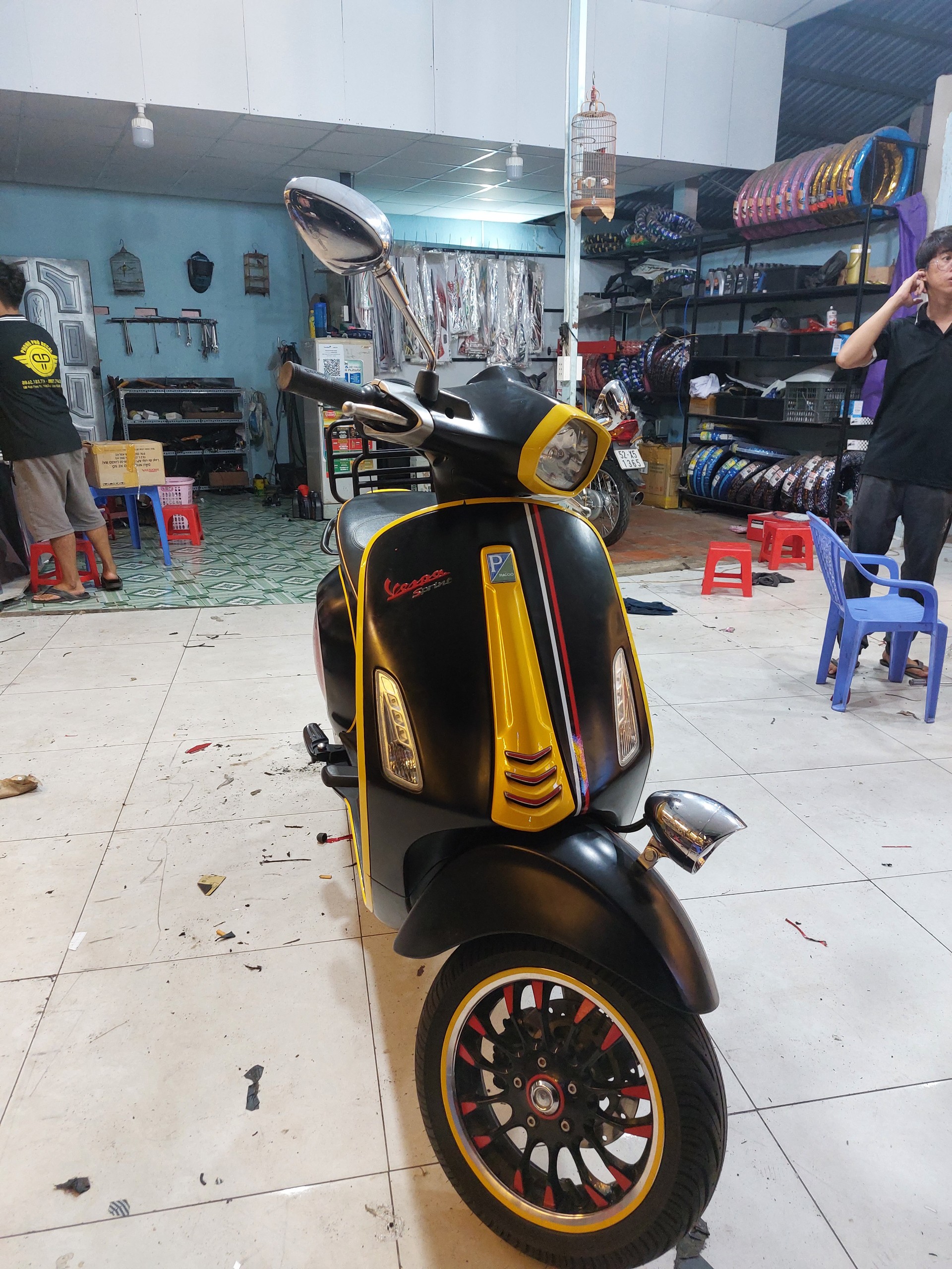 TIẾT THIẾT KẾ TEM XE VESPA TẠI DECAL PHONG PHÚ