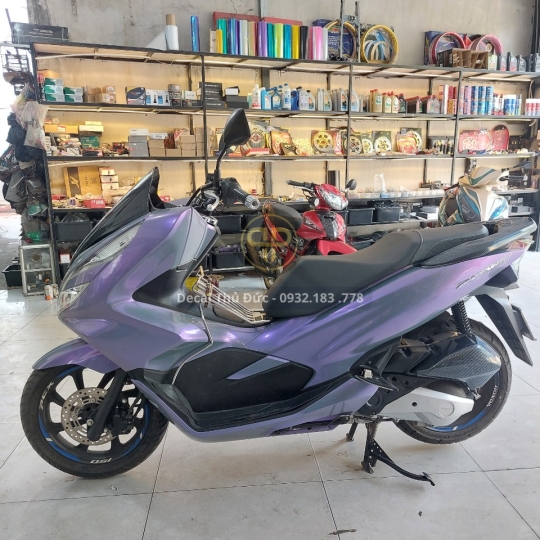 [HONDA PCX150] Dán đổi màu xám xi măng ánh tím