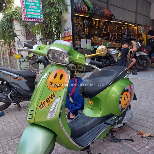 TEM RỜI VESPA SPRINT THIẾT KẾ SIÊU DỄ THƯƠNG