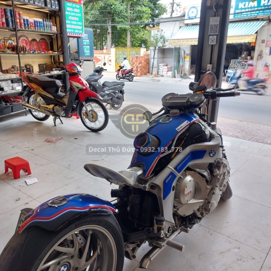 Chế tem cho Moto