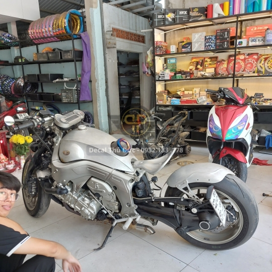 Chế tem cho Moto
