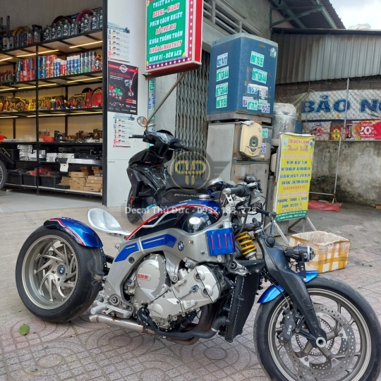 Chế tem cho Moto